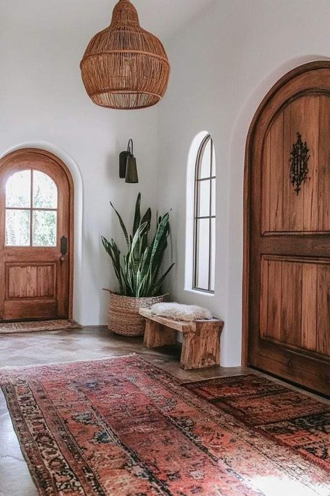 Mexican Style Entryway, Spanish Home Entryway, Southwest Entryway, Large Entry Way Ideas, Mid Century Foyer, Boho Hallway Decor, Bohemian Entryway, Entrance Ideas Entryway, Eclectic Entryway