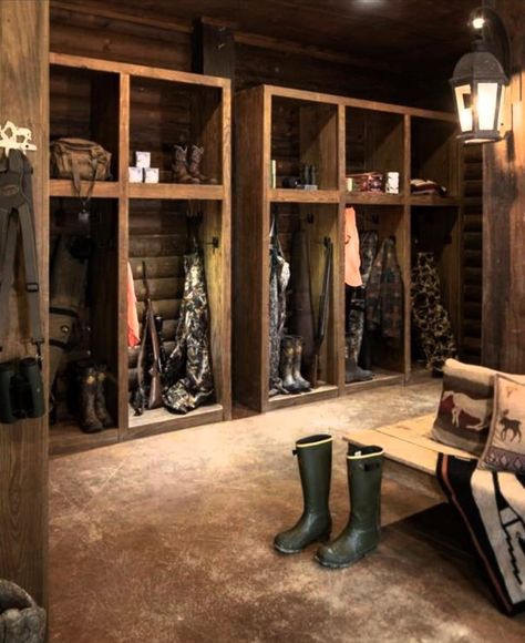 Hunting Property Ideas, Mountain Cabin Entryway, Hunting Lodge Mudroom, Basement Hunting Storage, Hunting Camp Mudroom, Small Hunting Room Ideas, Hunting Clothing Storage, Hunting Cabin Storage, Hunting Booth Display