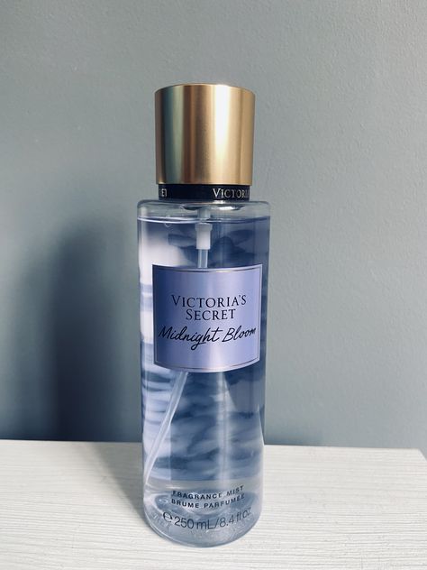 Victoria’s Secret Midnight Bloom Vs Midnight Bloom, Midnight Bloom Victoria Secret, Victorian Secret, Profumo Victoria Secret, Victoria's Secret Perfume, Parfum Victoria's Secret, Victory Secret, Victoria Secret Body Mist, Essence Makeup