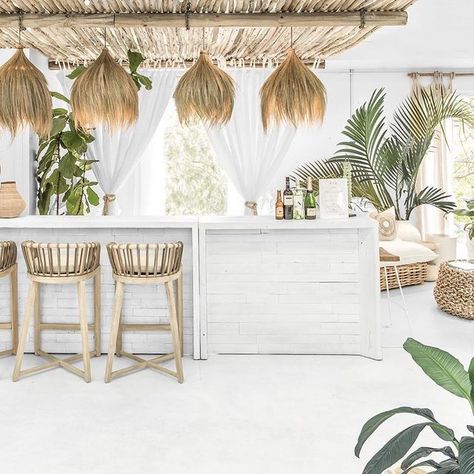 Charl van Heerden on Instagram: “What an incredible 📷 by @andreavanheerden.creative. I loved making this bar, somewhat unplanned. I Started on a Friday afternoon (with a…” Alang Alang, Alternative Furniture, Bali Decor, Moroccan Lighting, Ibiza Style, Tropical Home Decor, Colored Ceiling, Outdoor Cafe, Island Pendant Lights