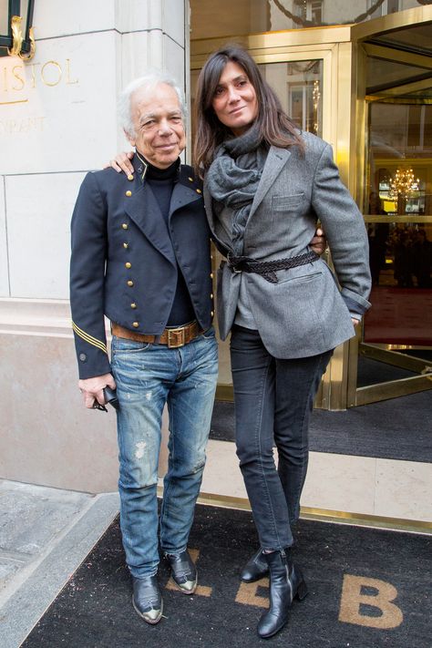 Emmanuelle Alt / Editor-in-chief of Vogue Paris / French Voguette / Parisian Emmanuelle Alt Style, French Vogue, Emmanuelle Alt, Alt Style, Mode Jeans, Ralph Lauren Style, Stil Inspiration, Mein Style, Vogue Paris