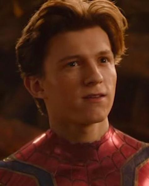 How To Get The Tom Holland Haircut From Avengers Infinity War Spiderman Haircut, Tom Holland Haircut, Haircut Boys, Ideas Haircut, Spider Man Far From Home, Far From Home, Press Tour, Avengers Infinity, The Infinity