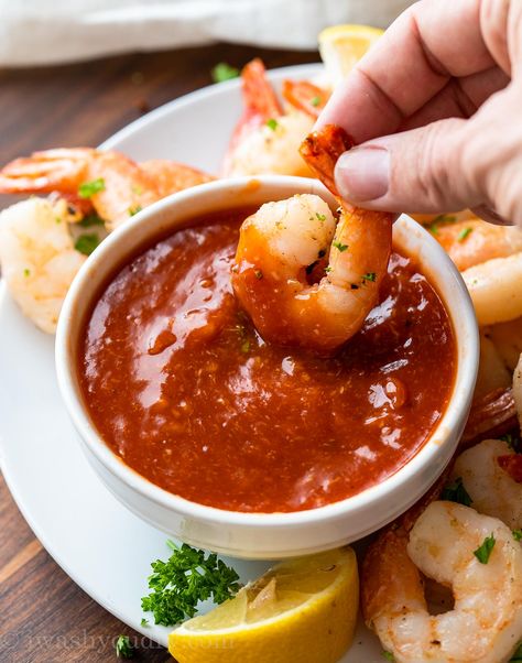 This super easy cocktail sauce is ready in minutes and perfect for dipping shrimp cocktail, crab sticks and more! Iwashyoudry Recipes, Easy Cocktail Sauce, Crab Sticks, Shrimp Cocktail Sauce, Homemade Cocktail Sauce, Cocktail Sauce Recipe, Sauce Cocktail, Marinara Sauce Recipe, Recipes With Enchilada Sauce