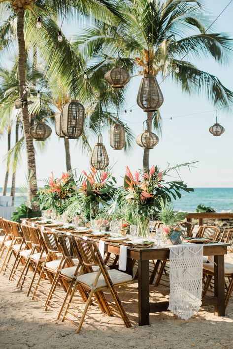 Bodas Boho Chic, Tropical Wedding Theme, Tropical Wedding Decor, Dream Beach Wedding, Tropical Beach Wedding, Kauai Wedding, Boho Beach Wedding, Party Deco, Beach Wedding Inspiration