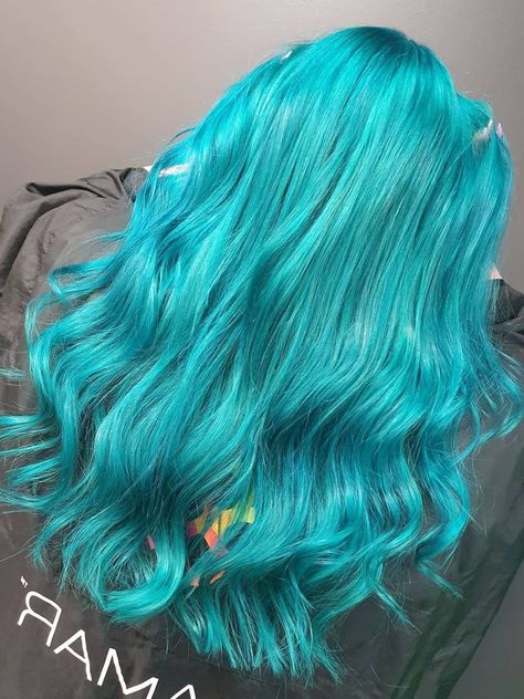 @ManicPanic @smokeandmirrorshairlounge • Atomic Turquoise • Manic Panic Creation by @danirosehair used #atomicturquoise boosted with #manicpanicprofessional #serpentinegreen for extra depth. Smoke and Mirrors Stylists are Creative Colour Specialists... 💙 #turquoisehair #bluehair #tealhair #mermaidhair #vividhaircolor #vibrant #manicpanic #colorfulhair #manicpanicnyc Atomic Turquoise Hair, Turquoise Curly Hair, Atomic Turquoise Manic Panic, Alternative Mermaid, Blue Teal Hair, Aqua Blue Hair, Turquoise Hair Color, Short Wavy Wig, Wavy Wig With Bangs