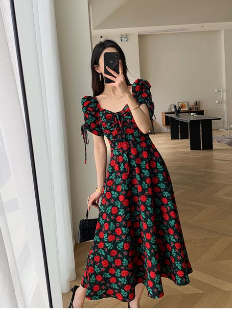 Gagarich Korean Fashion Floral Dress Women Summer Square Neckline Bubble Sleeves French Waist Length Square Neck Long Dress, Short Frocks, Long Dress Summer, Simple Frock Design, Anarkali Dresses, Long Frock Designs, Long Gown Design, Simple Frocks, Anarkali Dress Pattern