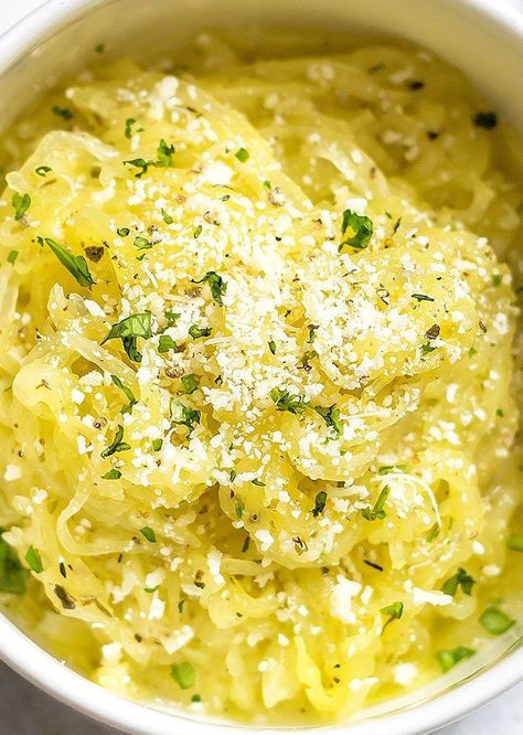 Lemon Garlic Butter Spaghetti Squash — Eatwell101 Lemon Spaghetti Squash, Garlic Butter Spaghetti, Butter Squash Recipe, Garlic Parmesan Spaghetti Squash, Butter Spaghetti, Healthy Squash Recipes, Lemon Spaghetti, Lemon Garlic Sauce, Courge Spaghetti