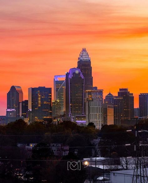 CLTGuide’s Instagram profile post: “The sunset in Charlotte last night was lit 🔥 📸 Photo 1: @mikeanthony.photos 📸 Photo 2: @mylesperhour_photography 📸 Photo 3:…” Charlotte Skyline, Atlanta Travel, City Skylines, Queen City, Charlotte North Carolina, God Bless America, Charlotte Nc, The Sunset, City Skyline