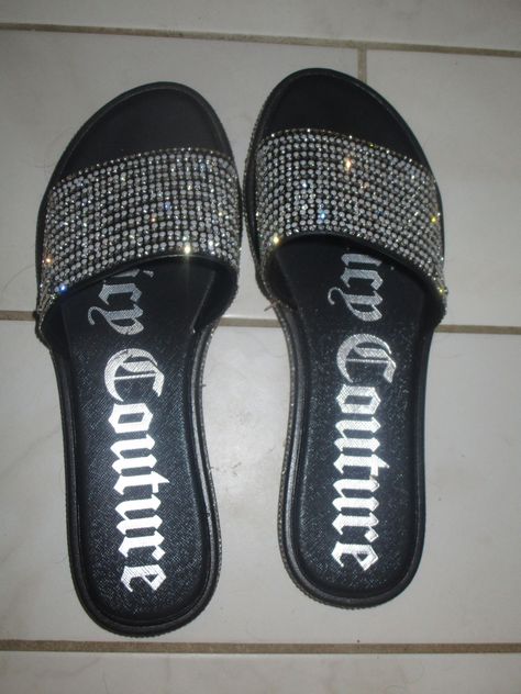 Latina Sparkly Chanclas, Juicy Couture Flip Flops, Juicy Couture Sandals, Juicy Sandals, Sparkly Chanclas, Bedazzled Shoes Diy, Pretty Sneakers, Pretty Sandals, Juicy Couture Shoes