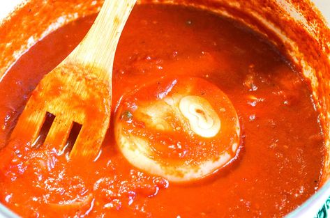 Tomato Sauce with Butter, Onion and Garlic Tomato Butter Sauce, Recipe Folder, Tomato Butter, Italian Tomato Sauce, Not Hungry, Meatball Sauce, Easy Tomato Sauce, Onion Sauce, Garlic Butter Sauce