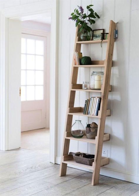 25 Simple DIY Ladder Shelf Plans To Organize Things Creatively Diy Ladder Bookshelf, Diy Ladder Shelf, Ladder Shelf Decor, Leaning Ladder Shelf, Ladder Shelf Diy, Leaning Shelf, Leaning Ladder, Diy Regal, Bookcase Diy