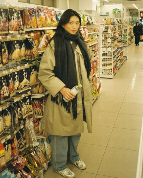 Had that 7-11 snacks routine everyday for 3 weeks when we were in Japan 😂 #35mm #japantrip December In Japan, Winter Japan Fashion, Winter Outfits In Japan, Japan Outfit Ideas Winter, Japan Ootd Autumn, Japan Aesthetic Fashion, Japan 7/11, Winter In Japan Outfit, Tokyo Winter Fashion