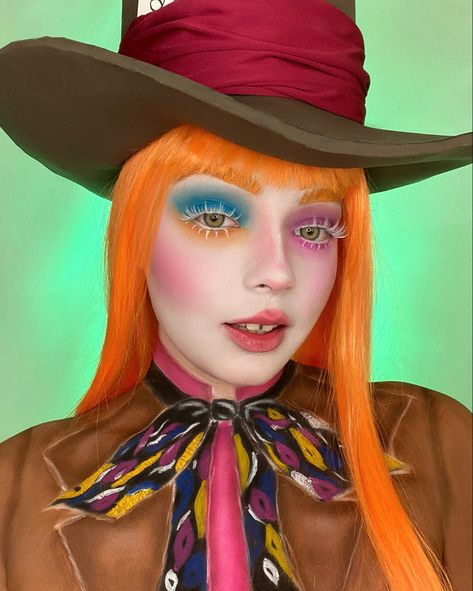 Max Hatter Makeup, Mad Hatter Tea Party Makeup, Alice In Wonderland Makeup Mad Hatter, Mad Hatter Costume Makeup, Dark Mad Hatter Makeup, Mad Hatter Face Makeup, The Mad Hatter Makeup, Mad Hatter Female Makeup, Caterpillar Makeup Alice In Wonderland