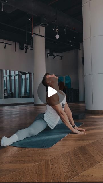 Cezary Borowik on Instagram: "Middle split quick tutorial 🧘🏼🙌🏻  #stretching #flexible #ballet #dancer #gym #splits #middlesplits #legs #excercises #tutorial" Legs Excercises, Gym Splits, Hyperlordosis Exercises, Middle Splits Stretches, Splits Stretches, Middle Splits, Leg Split, Ballet Dancer, Stretching