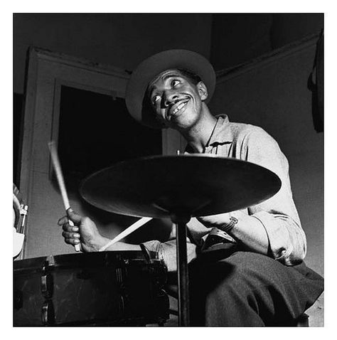 Francis Wolff, Art Blakey, Jazz Players, Jazz Art, Jazz Artists, How To Play Drums, Jazz Club, Music Images, All That Jazz