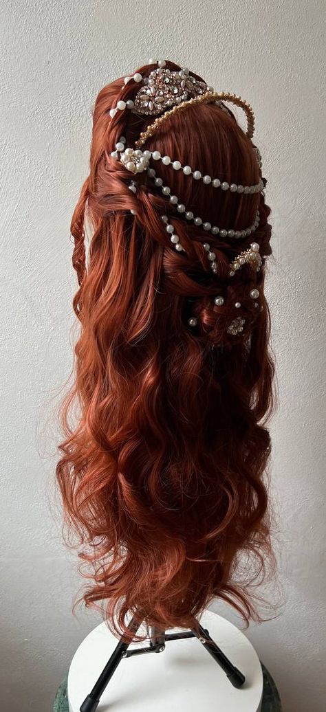 Fancy Ball Hairstyles, Medieval Queen Hairstyles, Narnia Hairstyles, Ornate Hairstyles, 1800 Hairstyles, Ren Faire Hairstyles, 1700s Hairstyles, Medieval Royalty Aesthetic, Fantasy Hairstyle