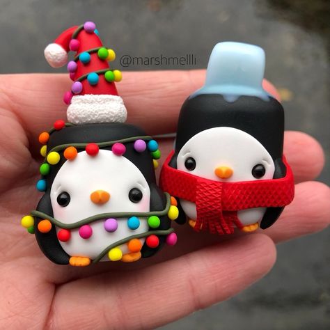 Polymer Clay Kunst, Crea Fimo, Clay Christmas Decorations, Polymer Clay Ornaments, ดินปั้น Polymer Clay, Clay Diy Projects, Christmas Clay, Polymer Clay Christmas, Polymer Clay Diy