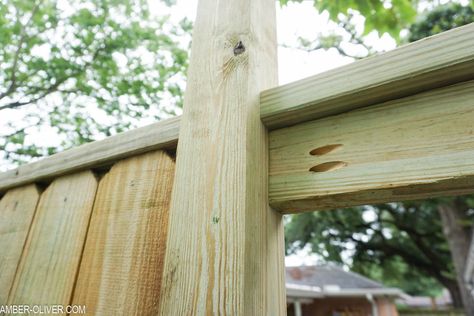 Diy Board On Board Fence, Diy Fence Panels How To Build, Diy Fence Ideas Cheap Simple, Slated Fencing, Wood Fence Ideas Diy, How To Build A Fence, 4 Foot Wood Fence Ideas, 4ft Fence Ideas, Diy Outdoor Fence