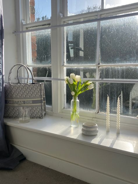 Pretty, window set up, bay window, flowers, candle, swirl candles, aesthetic, bedroom inspo, bedroom aesthetic, cottage core, fairy room, pretty bedroom, girly Aesthetic Bay Window, Window Ledge Decor, Swirl Candles, Bedroom Girly, Ledge Decor, Window Flowers, Cottage Core Fairy, Aesthetic Cottage Core, Fairy Room