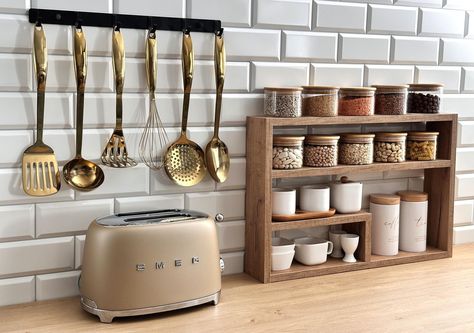 Kitchen counter organization