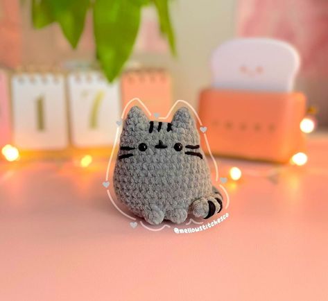 Crochet Pusheen Cat Free Pattern, Pusheen Crochet Pattern Free, Pusheen Crochet Pattern, Crochet Kitten Pattern Free, Free Cat Crochet Patterns, Pusheen Crochet, Amigurumi Keychain Free Pattern, Keychain Crochet Free Pattern, Crochet Cat Free Pattern