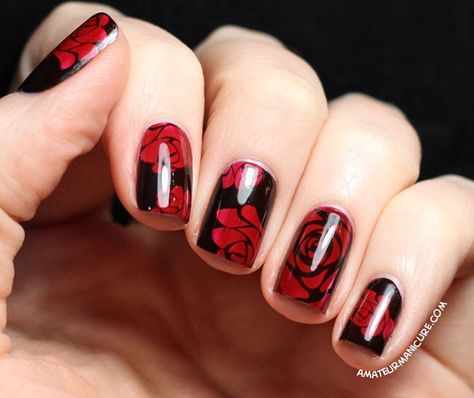 Nails Corner, Rose Nail Design, Black Ombre Nails, Black Mood, Mauve Nails, Nail Business, Painting The Roses Red, Red Manicure, Rose Nail Art