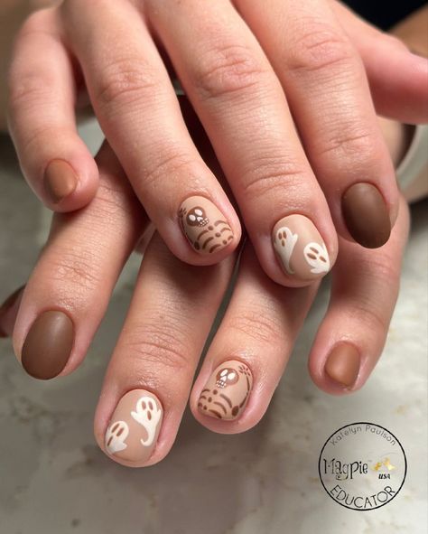 The Office Nails Tv Show, Tan Halloween Nails, Starbucks Nail Art, Neutral Ghost Nails, Brown Ghost Nails, Nail Designs For Real Nails, Simply Halloween Nails, Short Cute Fall Nails, Early Autumn Nails