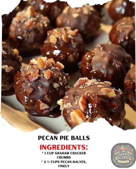 Pecan Balls Recipe, Pie Balls, Pecan Pie Balls, Pecan Balls, Graham Cracker Recipes, Pecan Pie Easy, Easy Candy, Chocolate Pecan Pie, Dessert Bites