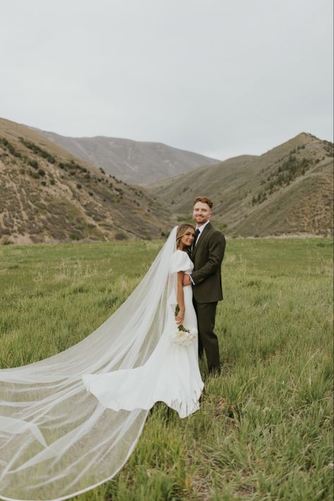 Wedding Photos In Mountains, Wedding Photo Ideas Mountains, Classy Mountain Wedding, Mountain Bridal Portraits, Instagram Rebrand, Wedding Dress Puff Sleeve, Dresses Lds, Grooms Suits, Mountain Wedding Dress