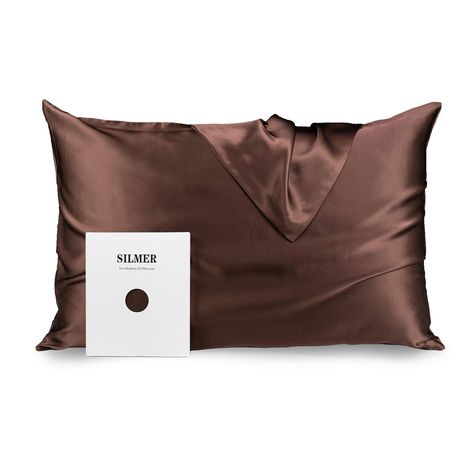 Brown Silk Pillowcase, Mulberry Silk Pillowcase, Brown And White Home Decor, Christmas Presents For Her, Silk Pillowcase Hair, Xmas Wishlist, Silk Pillowcases, Cool Room, Facial Wrinkles