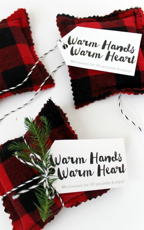 DIY Flannel Hand Warmers + How to Give Back this Holiday with Coca-Cola - Deonna Wade Diy Hand Warmers, Plaid Pillows, Flannel Christmas, Winter Wedding Favors, Heating Pads, Rice Bags, Gift Diy, Wedding Favors For Guests, Winter Diy