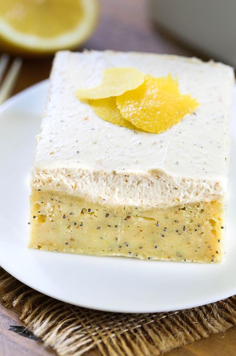 KETO Lemon Poppy Seed Breakfast Cake Keto Lemon Poppyseed Cake, Keto Lemon Poppyseed, Thm Cake, Primal Lifestyle, Keto Kids, Veggie Keto, Poppyseed Cake, Lemon Poppyseed Cake, Low Carb Cake