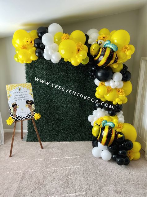 Bubble Bee Gender Reveal Ideas, Bee Backdrop Ideas, Gender Reveal Ideas Spring, Bee Gender Reveal Decorations, Gender Reveal Theme Ideas Unique, Gender Reveal Bee Theme, Bee Backdrop, Bee Themed Gender Reveal, Bee Party Decorations