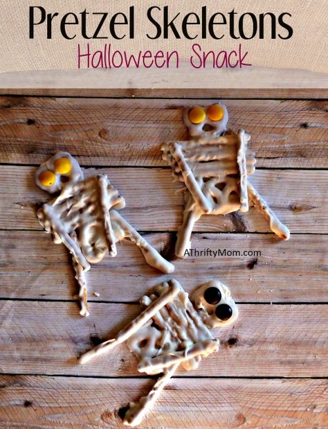 pretzel skeletons, halloween snack, #Halloween, #halloweensnack,#Halloweengoodies,#halloweenparty, #thriftyhalloweensnacks, #thriftysnackideas, #pretzels, #candycoating, #halloweencandy, #falltreatideas, #halloweentreats Pretzel Skeletons, Kid Friendly Halloween Crafts, Spider Cupcakes Halloween, Snack Halloween, Banana Ghosts, Halloween Pretzels, Skeletons Halloween, Pumpkin Candy Corn, Halloween Snack