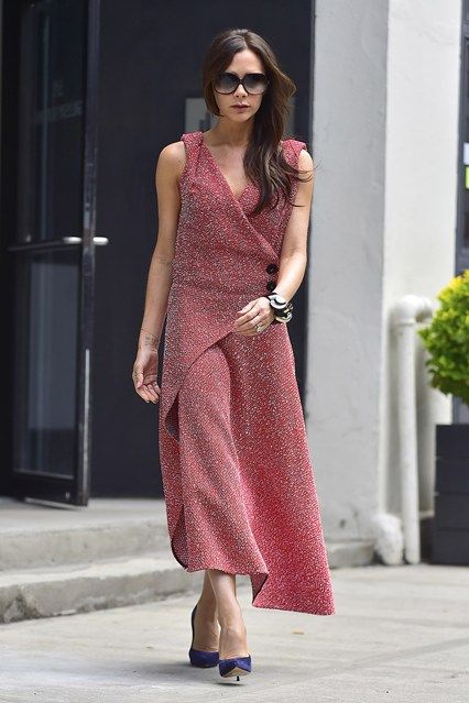 Pool Outfit, Elegant Midi Skirt, Colourful Dress, Midi Dress Outfit, Victoria Beckham Outfits, Victoria Beckham Style, Style Transformation, Summer Chic, Luxury Dress