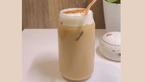 Maple Cold Foam Cold Brew Maple Cold Foam, Cold Foam Cold Brew, Hot Coffee Drinks, Cold Brew Recipe, Cold Foam, Coffee World, Maple Pecan, Cold Coffee, Free Coffee