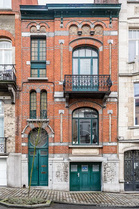 Art Nouveau House in Brussels, Belgium Day In Brussels, Art Nouveau Arquitectura, Green Doors, Architecture Drawing Art, Brussels Belgium, Doors And Windows, Cute House, Architecture Old, Urban Sketching