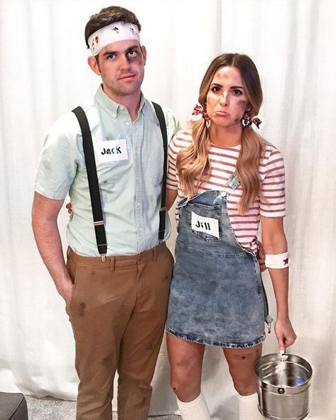 Sugar & Cloth: DIY Halloween Costumes for Couples. See all the couples costume ideas here! #costumes #couples #halloween #diy #adults #women #men Easy Diy Couples Costumes, Last Minute Halloween Kostüm, Work Costumes, Last Minute Diy Costumes, Diy Fantasia, Easy Couples Costumes, Couples Costumes Creative, Meme Costume, Halloween Costumes Diy Couples