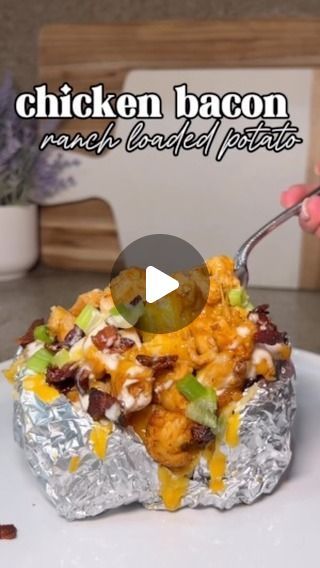 FoodieBawse on Instagram: "Chicken Bacon Ranch  Loaded Baked Potato Yummy!!! Recipe at @glamabellecooks 

#chickenbaconranch #loadedbakedpotato #potato #potatorecipes #potatolover yummyfood #deliciousfood #lunchinspo #lunchinspiration #dinnerinspo #dinnerinspiration #dinnertonight #goodfood #foodies #letseat #womenwhocook #menwhocook #homemadefood #homemadeburger #homemadecooking #cookingathome #dinnertonight #foodie #foodstagram #foodlover #atlanta #beefrecipes #fridaydinner #quickmeals #easymeals #easymealsforbusypeople #busypeople" Bbq Chicken Loaded Baked Potato, Buffalo Chicken Twice Baked Potatoes, Chicken Bacon Ranch Baked Potato, Loaded Baked Potato Ideas, Stuff Potatoes Recipes, Buffalo Chicken Baked Potato, Loaded Baked Potato Recipes, Chicken Loaded Baked Potato, Baked Potatoes With Chicken