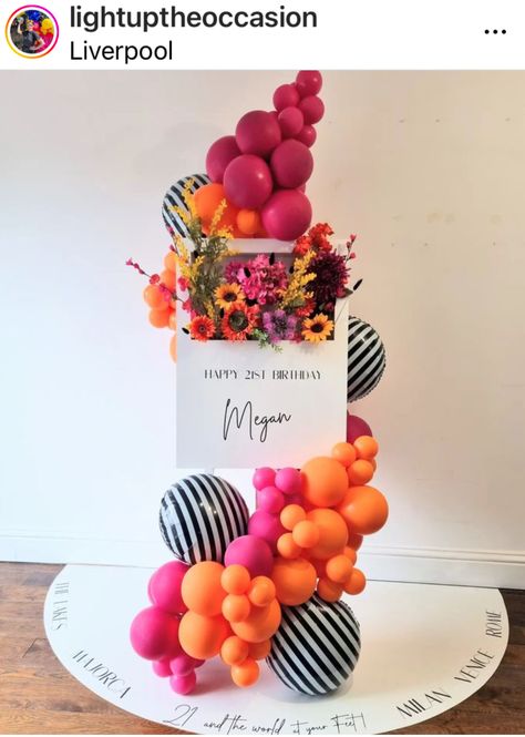 Balloon Cluster Backdrop, Fall Balloon Arrangements, Balloon And Flower Backdrop Birthday, Red Balloon Garland With Flowers, Fall Fest Balloon Arch, Balloon Door, Garland Balloon, Flower Fall, Balloon Clusters