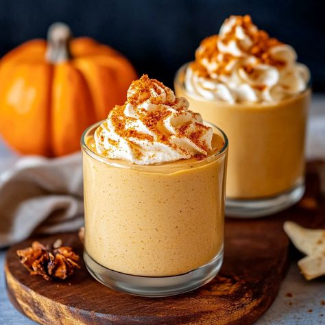 Mini Pumpkin Mousse Cups, Eggnog Mousse Recipe, Easy Pumpkin Mousse, Honey Mousse Recipe, Pumpkin Spice Mousse, Pumpkin Moose Recipe, Pumpkin Mousse Recipe Easy, Healthy Pumpkin Mousse, Pumpkin Mousse Cake