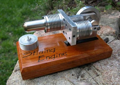 CNCCookbook: Stirling Engine Models Sterling Engine, Motor Classic, Model Engineering, Steam Engine Model, Stirling Engine, Magnetic Motor, Off Grid Power, Fusion 360, Motor Engine