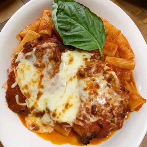 “Indulge in the comforting flavors of Cheesy Chicken Parm and Rigatoni, a classic Italian-inspired dish that combines tender chicken, al dente rigatoni pasta, and layers of gooey cheese in a rich marinara sauce. This recipe transforms simple ingredients into a hearty and satisfying meal that’s perfect for any occasion. With crispy breaded chicken thighs nestled […] Breaded Chicken Thighs, Crispy Breaded Chicken, Green Salad Dressing, Sausage Ragu, Gluten Free Bread Crumbs, Rigatoni Pasta, Simple Green Salad, Chicken Parm, Gooey Cheese