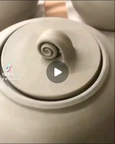 How To Make Teapot Pottery, Hand Built Teapot Pottery, Ceramic Handles Ideas, Ceramic Teapots Handbuilt, Ceramic Teapots Ideas, Tea Pot Pottery, Pottery Tea Pots, Pottery Tea Pot, Ceramic Designs