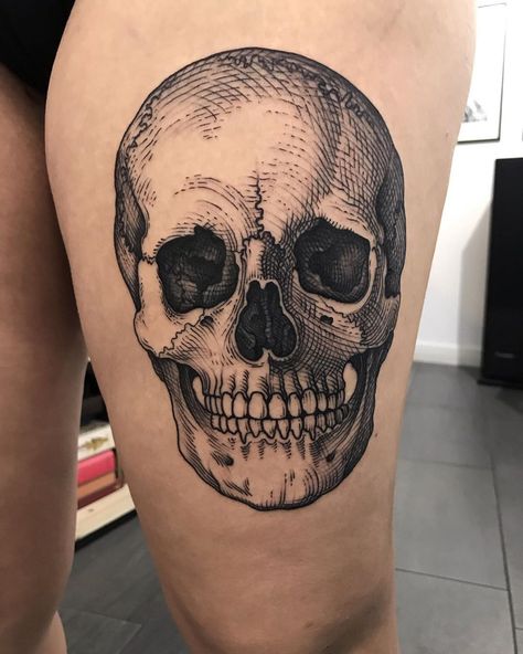 MAUD DARADEAU Calavera Tattoo, Engraving Tattoo, Girl Arm Tattoos, Blackout Tattoo, Artist Instagram, Stomach Tattoos, Instagram Tattoo, Skull Tattoo Design, Dark Tattoo