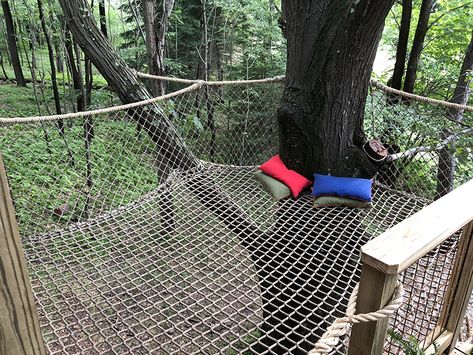 Tree house Netting from Factory to Installation | Pucuda Leading Edge Miejski Survival, Tree Net, Diy Paper Art, Casa Hobbit, Treehouse Masters, Tree House Plans, Tree Fort, Tree House Diy, Tree House Kids