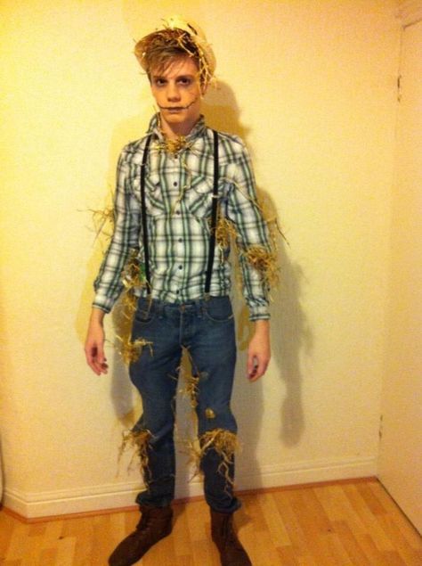 Scary Male Halloween Costumes, Scarecrow Men Costume, Man Scarecrow Makeup, Men Scarecrow Costume, Male Scarecrow Costume, Scarecrow Costume Men, Scarecrow Makeup Men, Scary Scarecrow Costume, Scarecrow Halloween Makeup