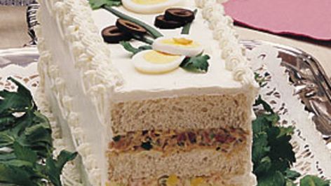 Party Sandwich Loaf Tea Sandwich, Sandwich Loaf, Party Sandwiches, Sandwich Cake, Tea Party Food, Strawberry Cream Cheese, Loaf Recipes, Sweet Pickles, Tea Sandwiches