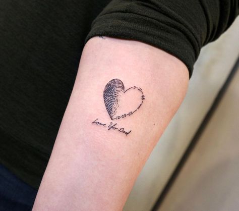 Fingerprint Memorial Tattoos, Dad Remembrance Tattoos, Fingerprint Tattoo Memorial, Fingerprint Tattoo Ideas Unique, Tattoos For Passed Loved Ones, Fingerprint Tattoo, Fingerprint Tattoos, Tattoos For Women Small Meaningful, Faith Tattoo