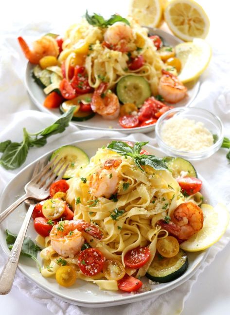 Summer Pasta Primavera, Easy Pasta Primavera, Primavera Recipe, Pasta With Shrimp, Pasta Primavera, Spring Vegetables, Fresh Pasta, Easy Pasta, How To Cook Pasta